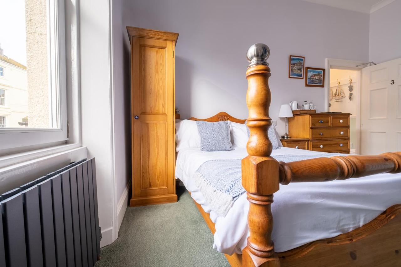 Number 7 Guest House Whitby Exteriör bild